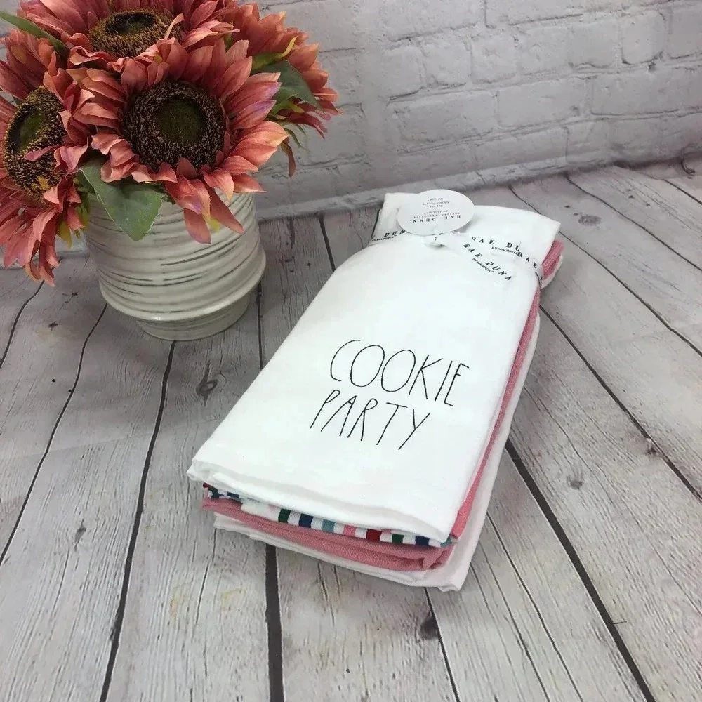 NWT Rae Dunn kitchen towels Christmas COOKIE PARTY BAKING SPIRITS BRIGHT holiday